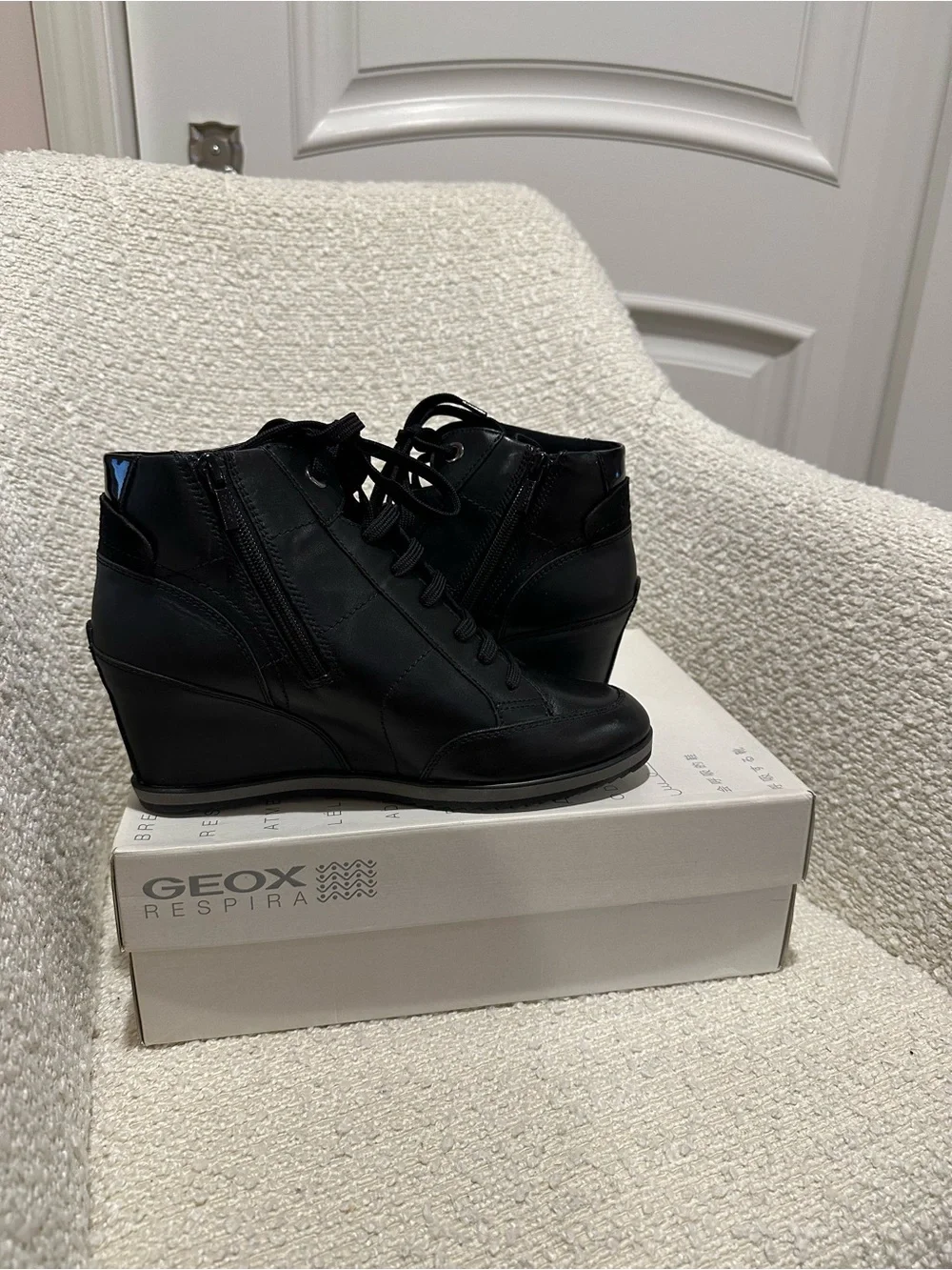 Geox Black Leather Lace-Up Wedge Ankle Boots